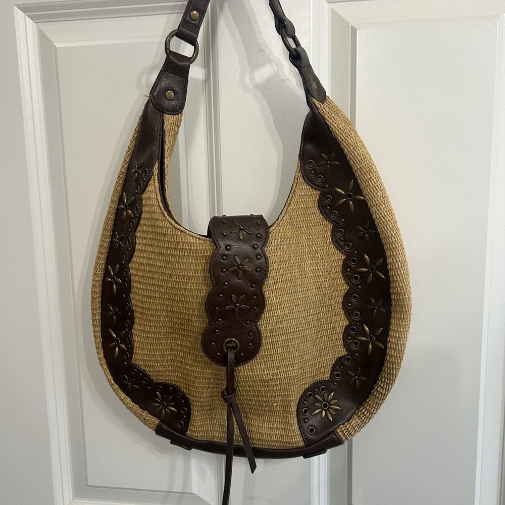 Vintage 2006 Isaac Mizrahi Tan and Brown straw Hobo Bag. Great condition! - Picture 2 of 13